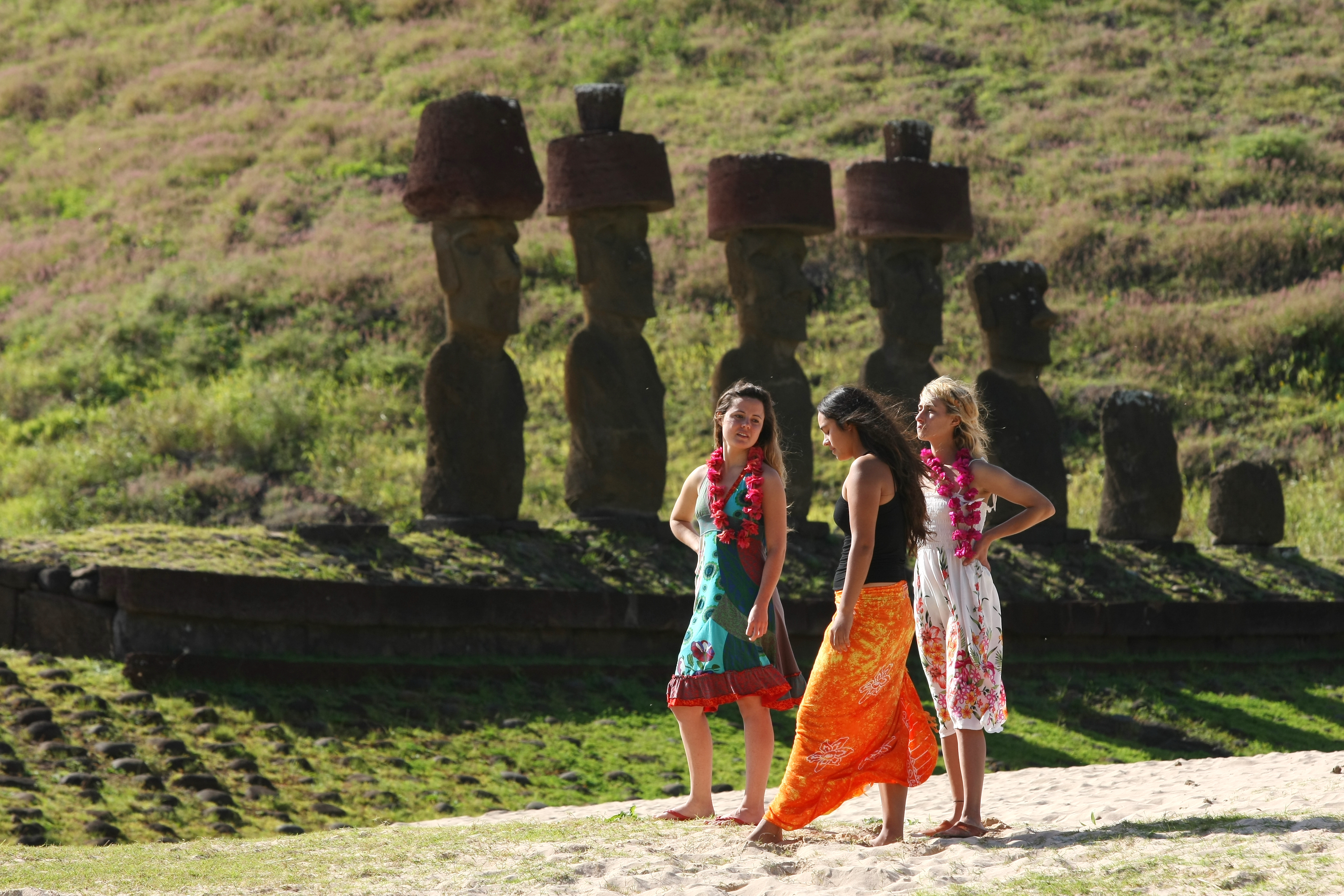 Tour Santiago, Easter island and Lakes Crossing to Bariloche