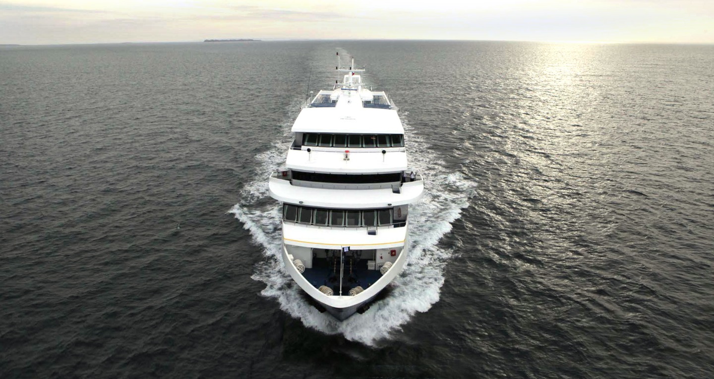 Ventus Australis Cruise / Ushuaia - Punta Arenas 