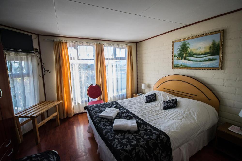 Hostal Alcazar - image #2