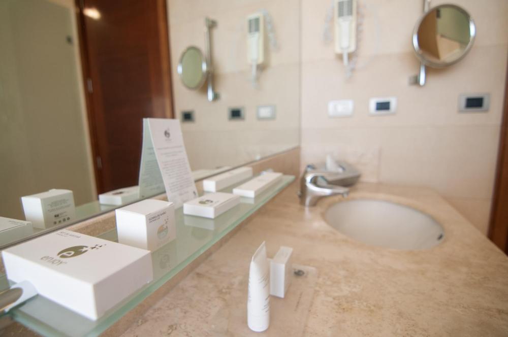 Hotel del Mar - image #3