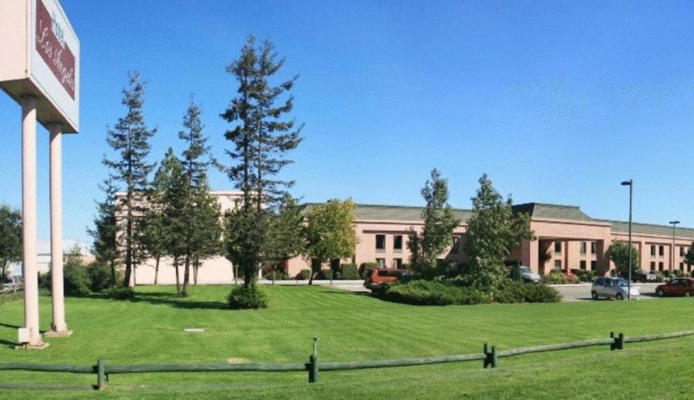 Hotel Diego de Almagro Los Angeles - image #4