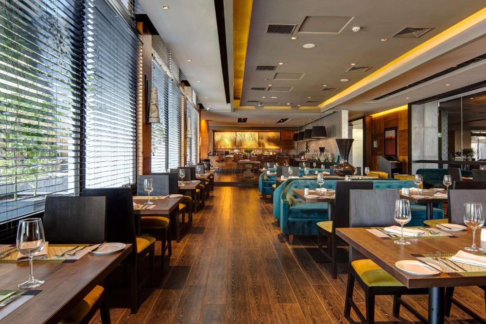 Radisson Petra La Dehesa - image #2