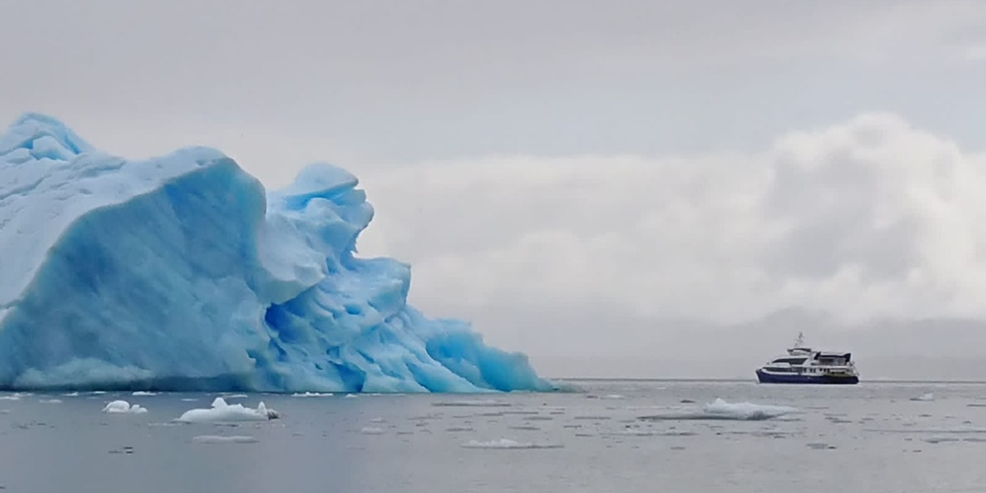 Tour San Rafael Glacier, Hotsprings and Park Aikén del Sur - imagen #5