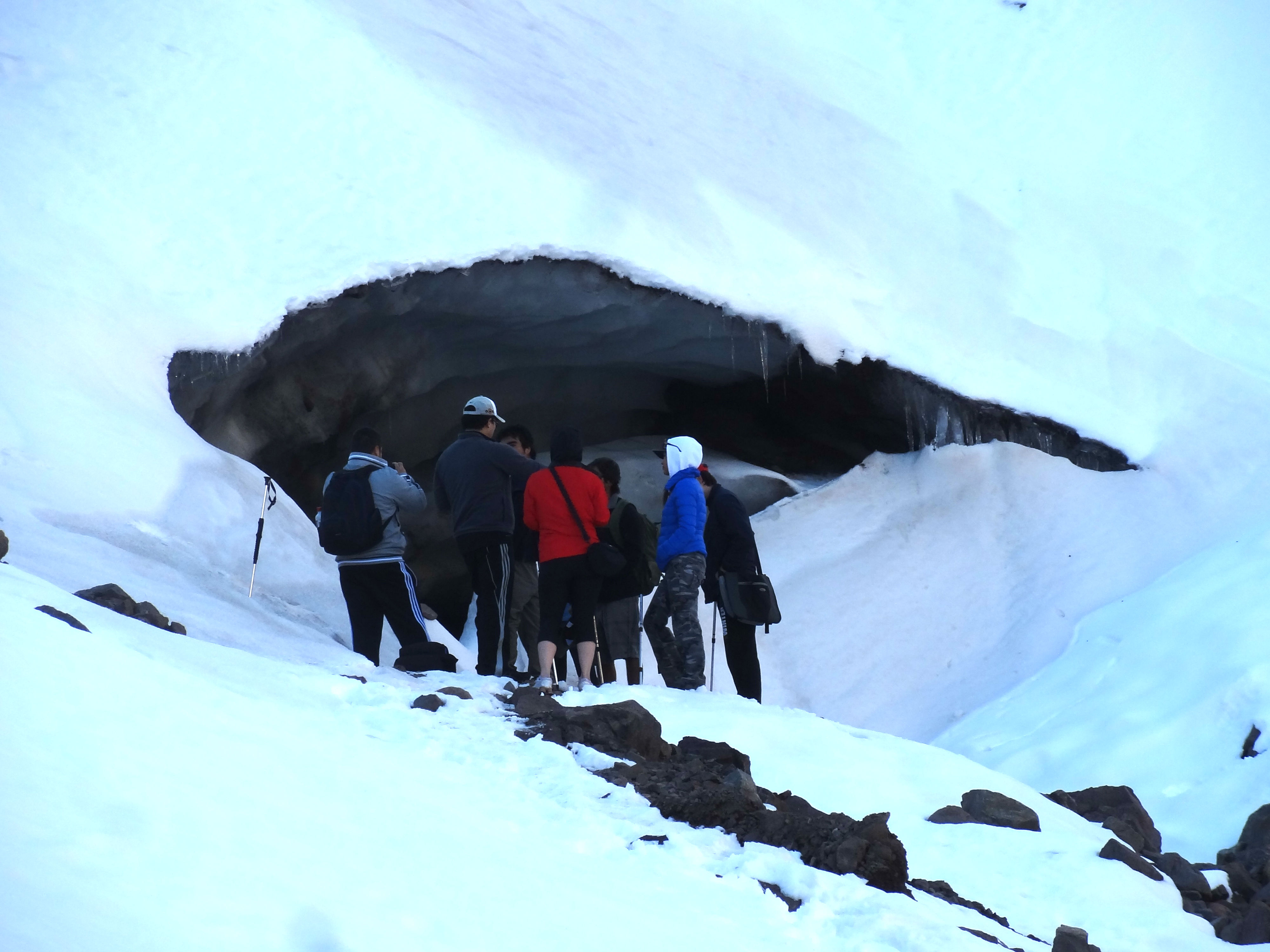 Trekking to San Francisco Glacier in El Morado Natural Monument - imagen #8